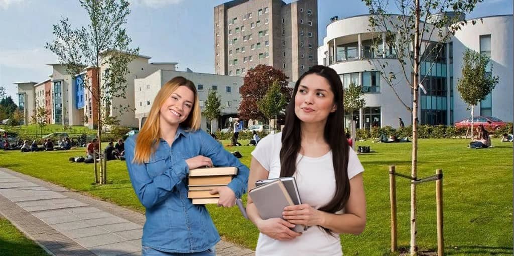 University of Dundee Scholarships for Undergraduates and Postgraduates, UK